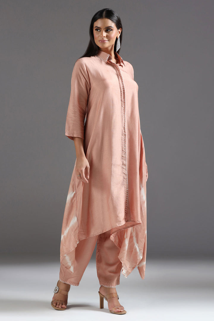 Peach Silk Kurta Set with Shirt Collar, Leheriya Side Panels & Thread Highlight Detailing