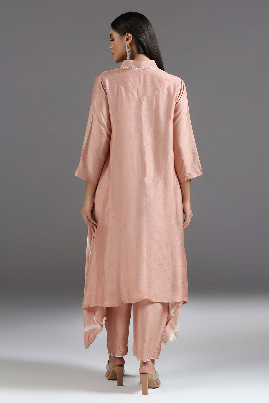 Peach Silk Kurta Set with Shirt Collar, Leheriya Side Panels & Thread Highlight Detailing