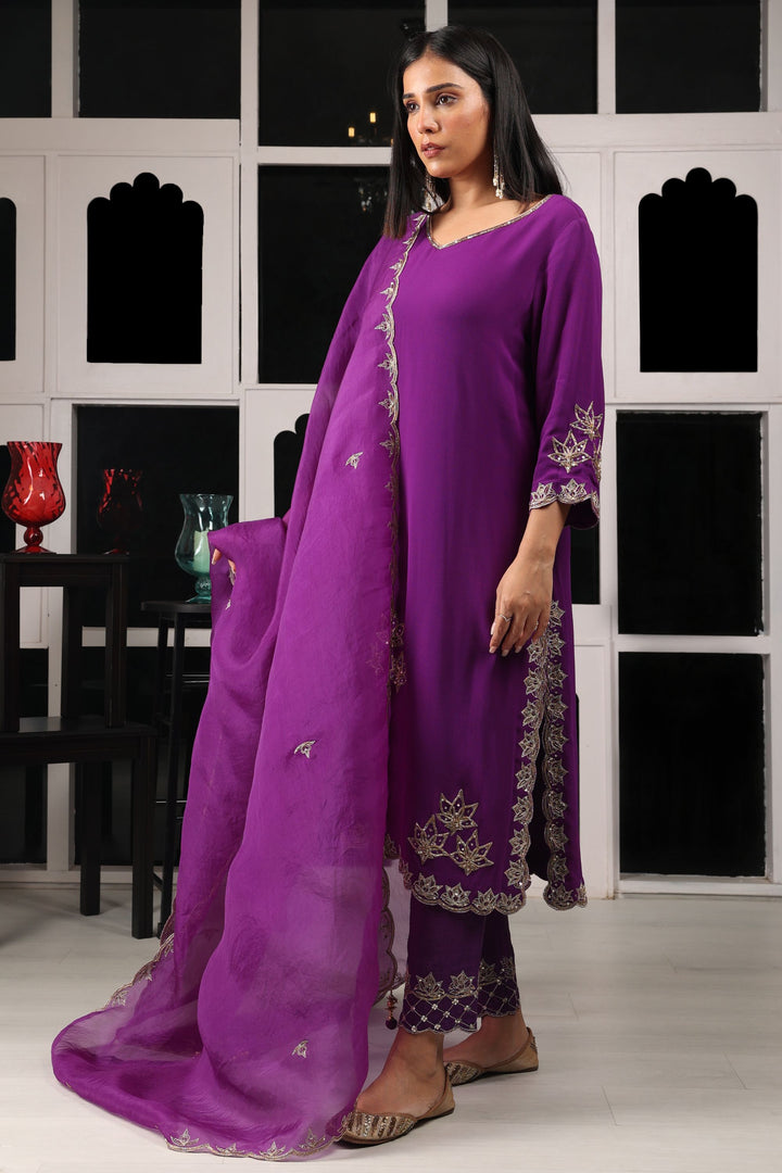 Purple Embroidered Kurta set with Organza Dupatta