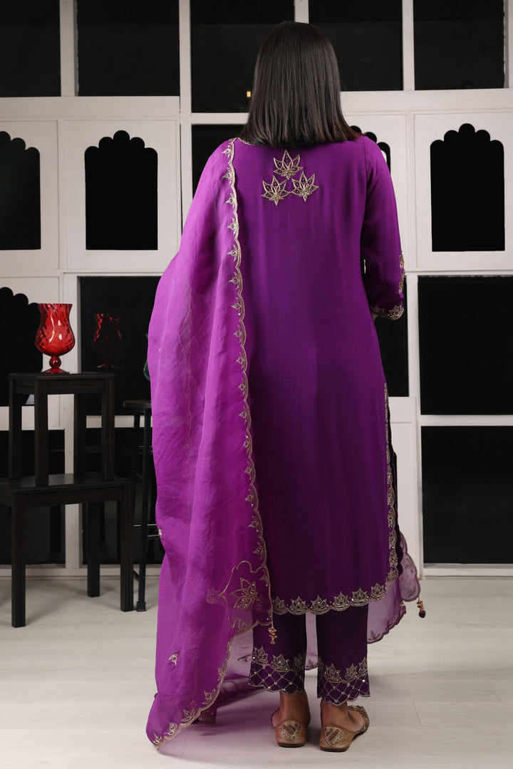 Purple Embroidered Kurta set with Organza Dupatta