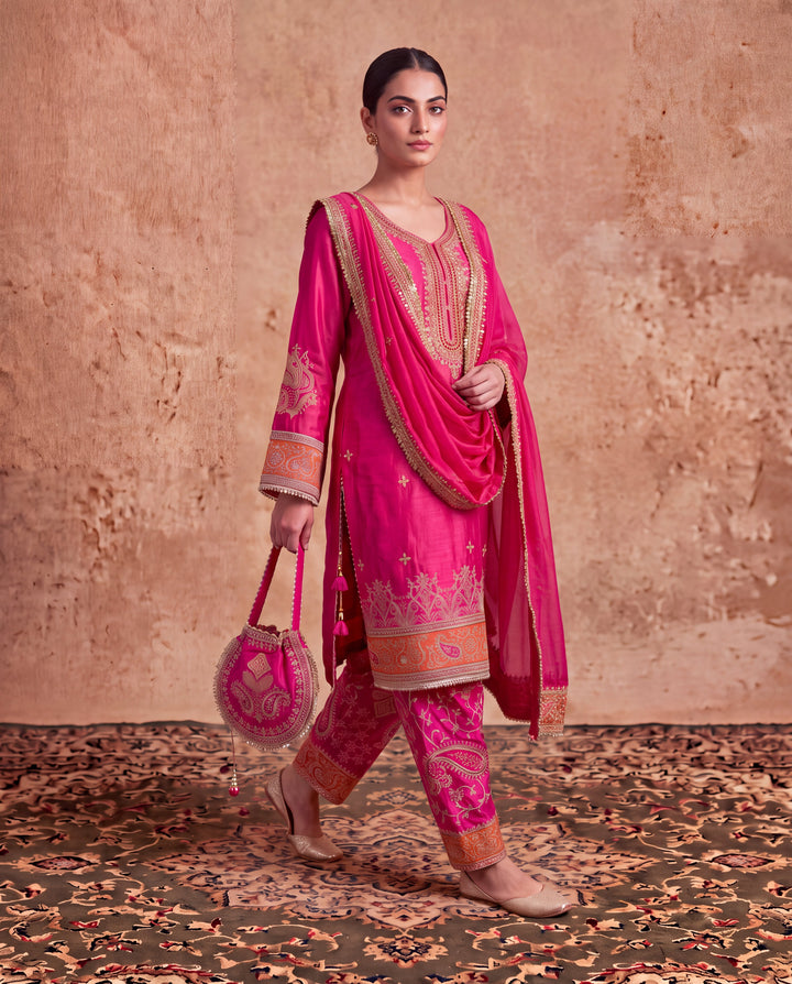Gulabi Noor silk Farshi Set