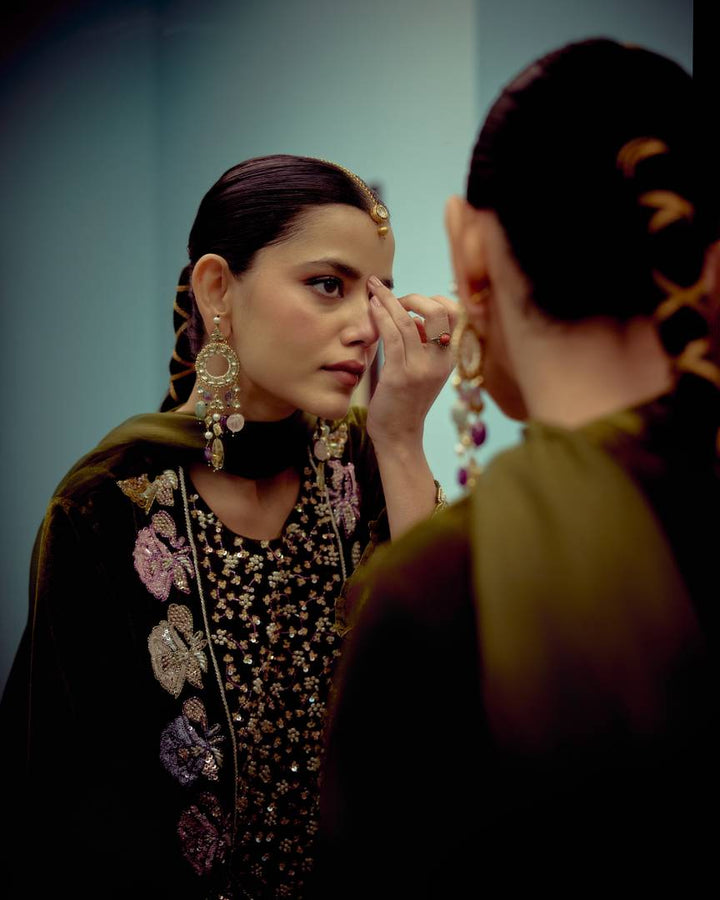 Meadow Floral Embroidered Velvet Kurta Set