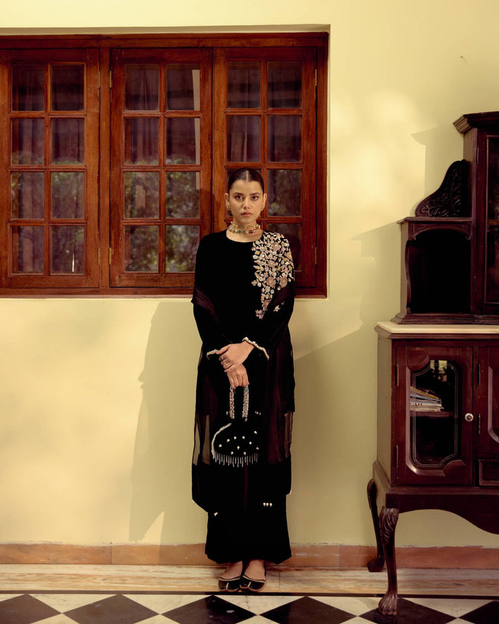 Obsidian One-Shoulder Embroidered Velvet Set