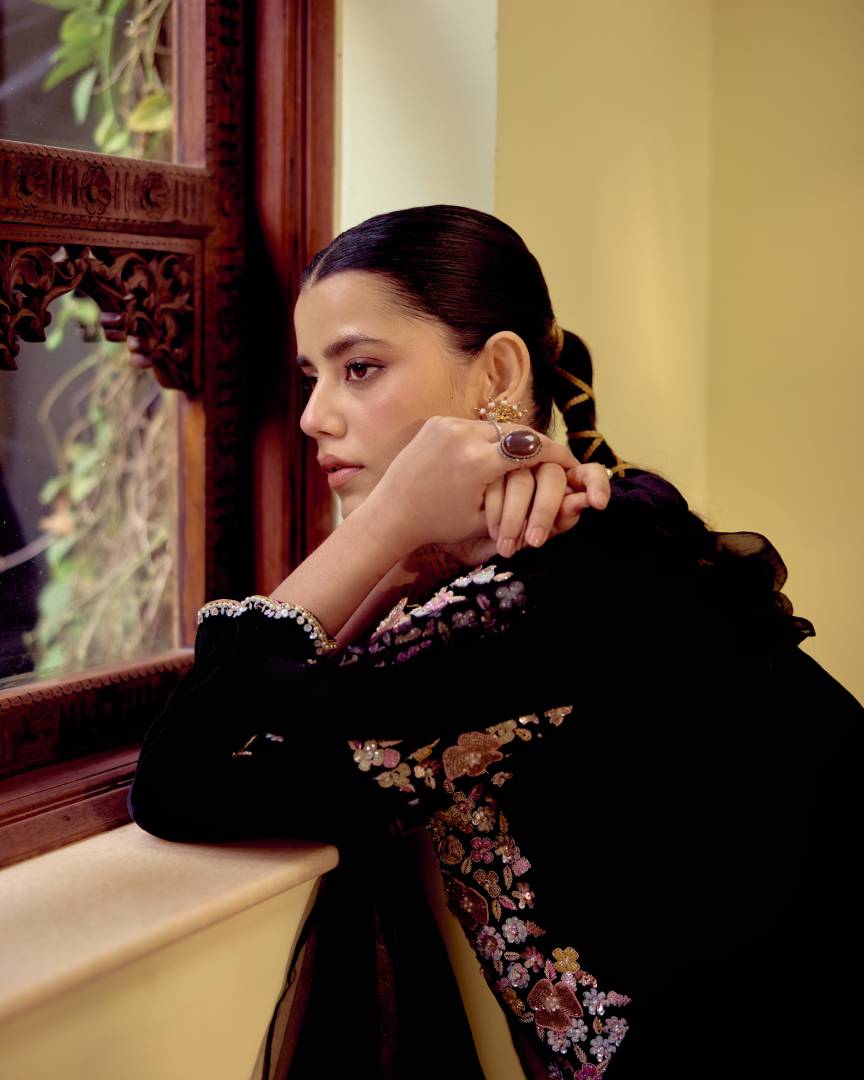 Obsidian One-Shoulder Embroidered Velvet Set