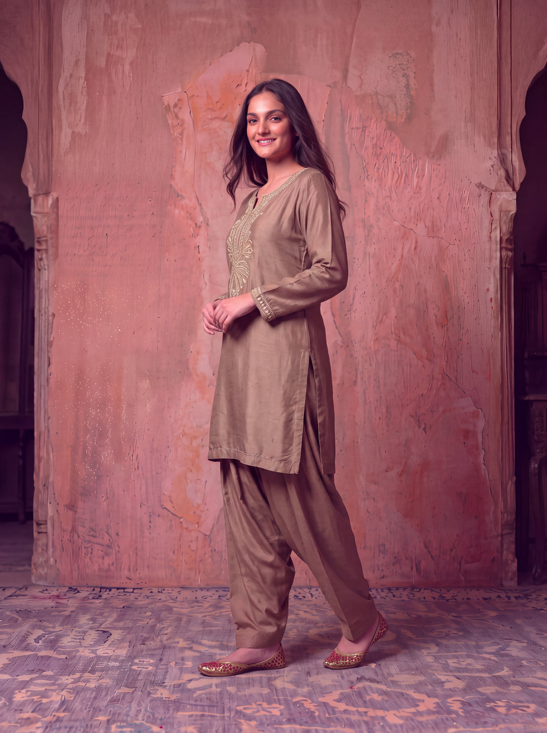 Gulnaar Zardozi silk Farshi Set
