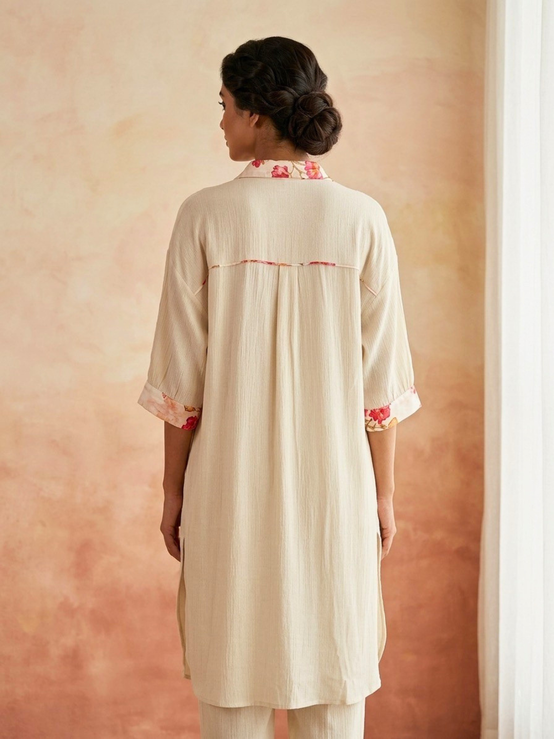 Ivory White Relaxed Kurta Set with Floral Contrast Detailing